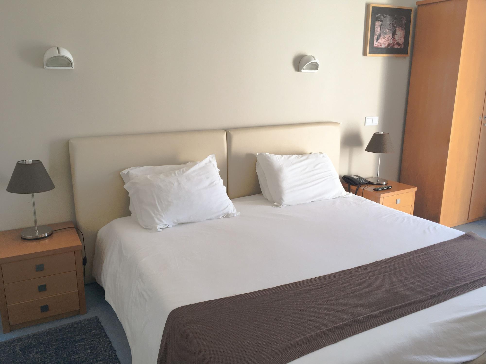 Wot Peniche Pinhalmar Hotell Exteriör bild