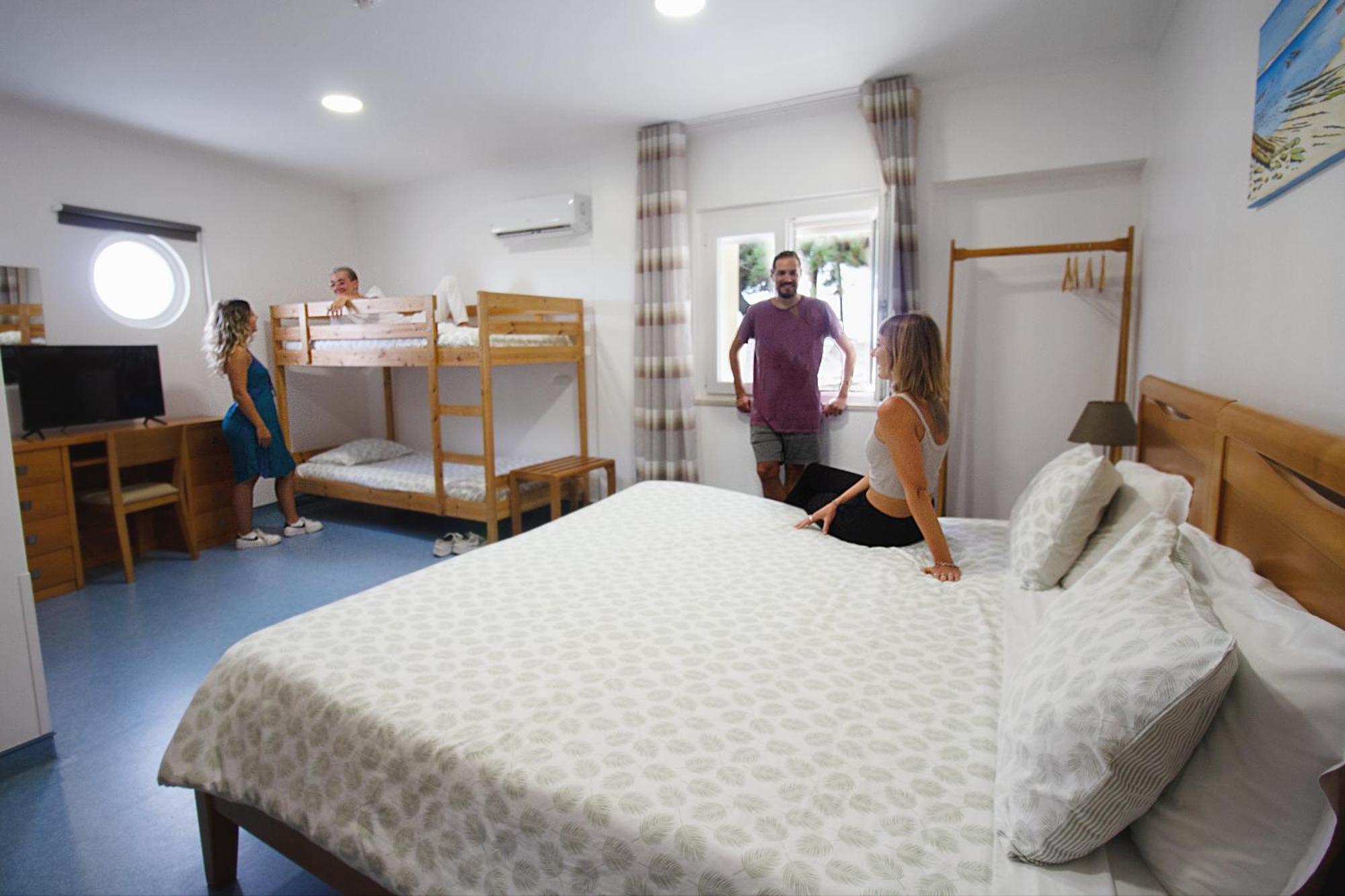 Wot Peniche Pinhalmar Hotell Exteriör bild