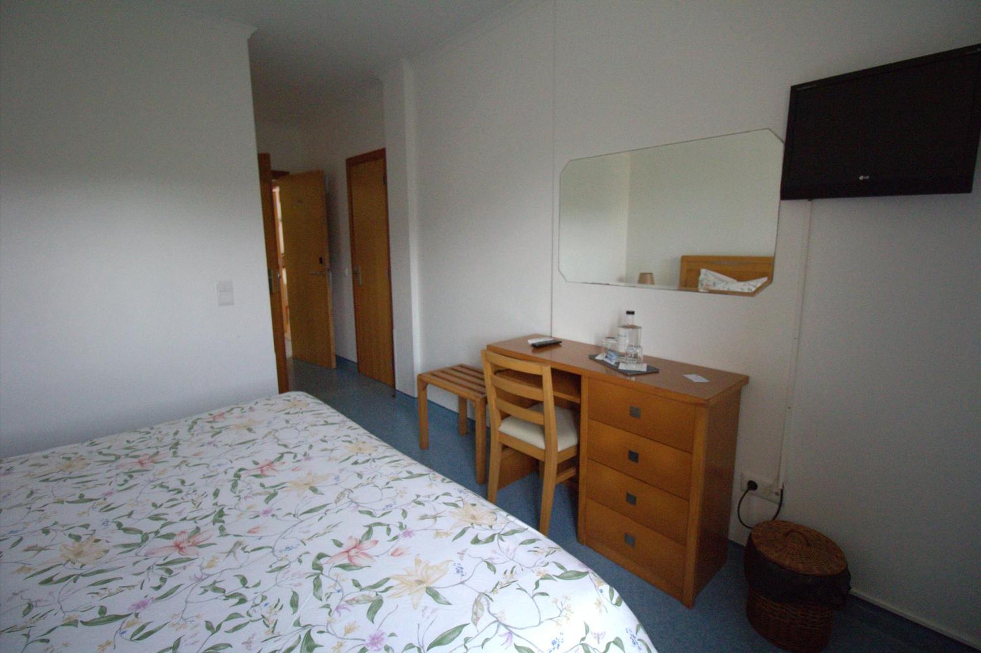 Wot Peniche Pinhalmar Hotell Exteriör bild